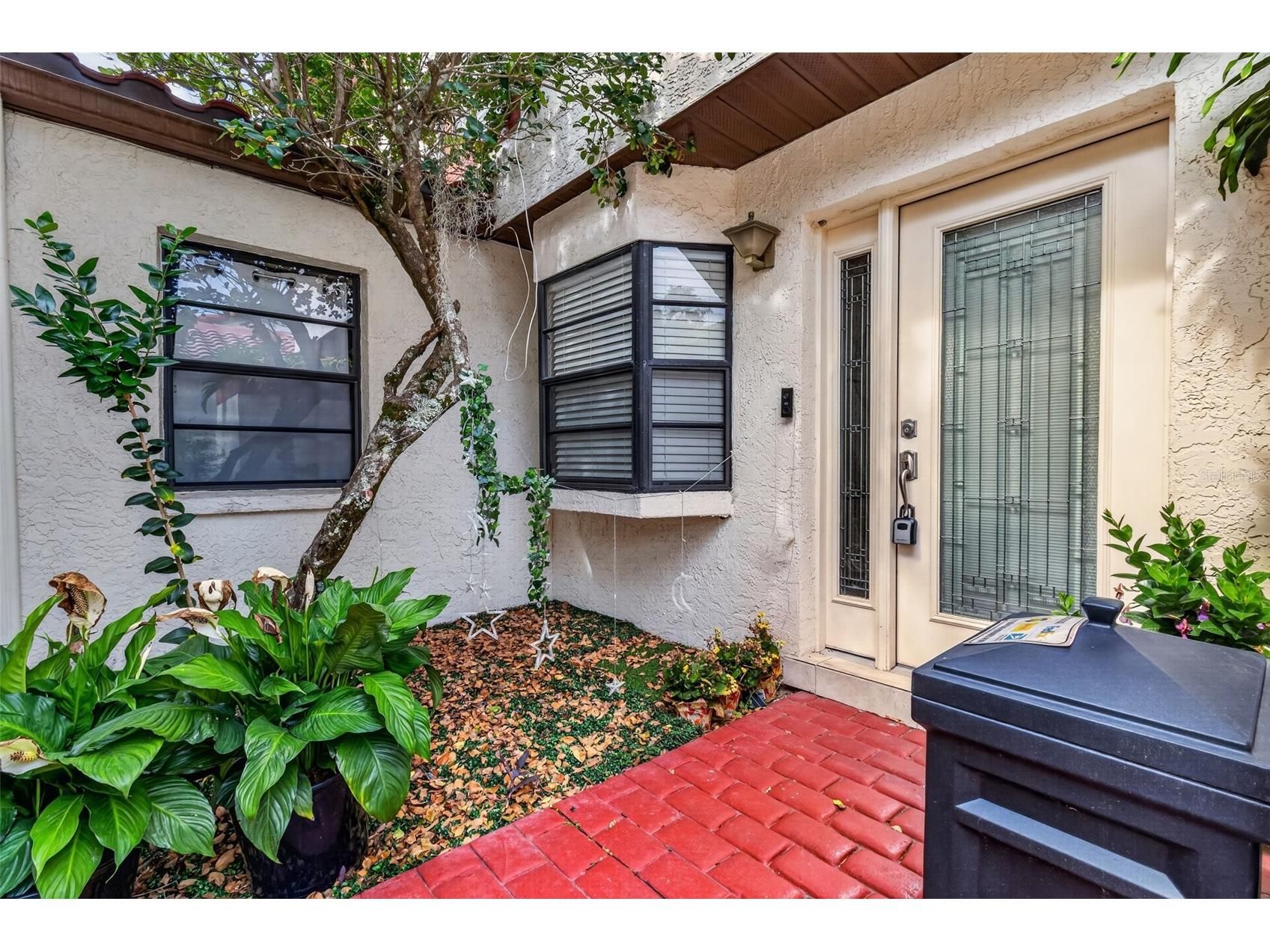 11310 Linarbor Place Tampa FL 33617 TB8508653 image2