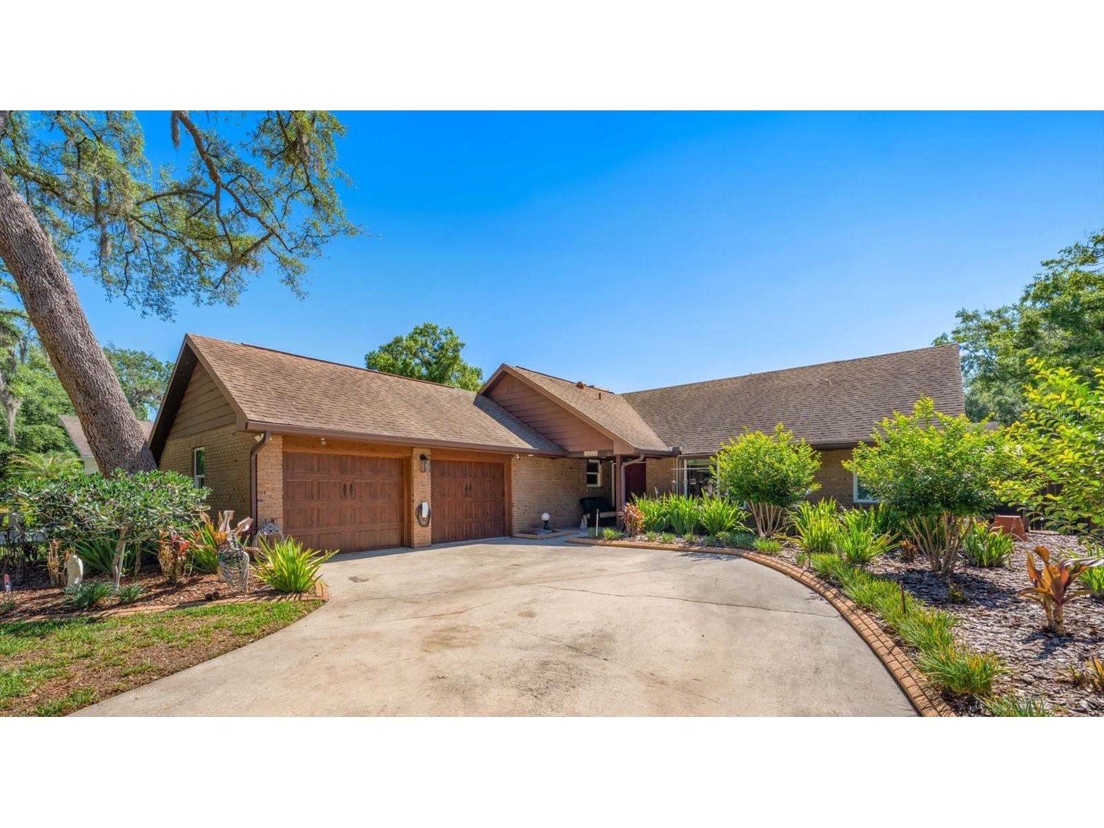 11311 Linbanks Place Tampa FL 33617 TB8522111 image1