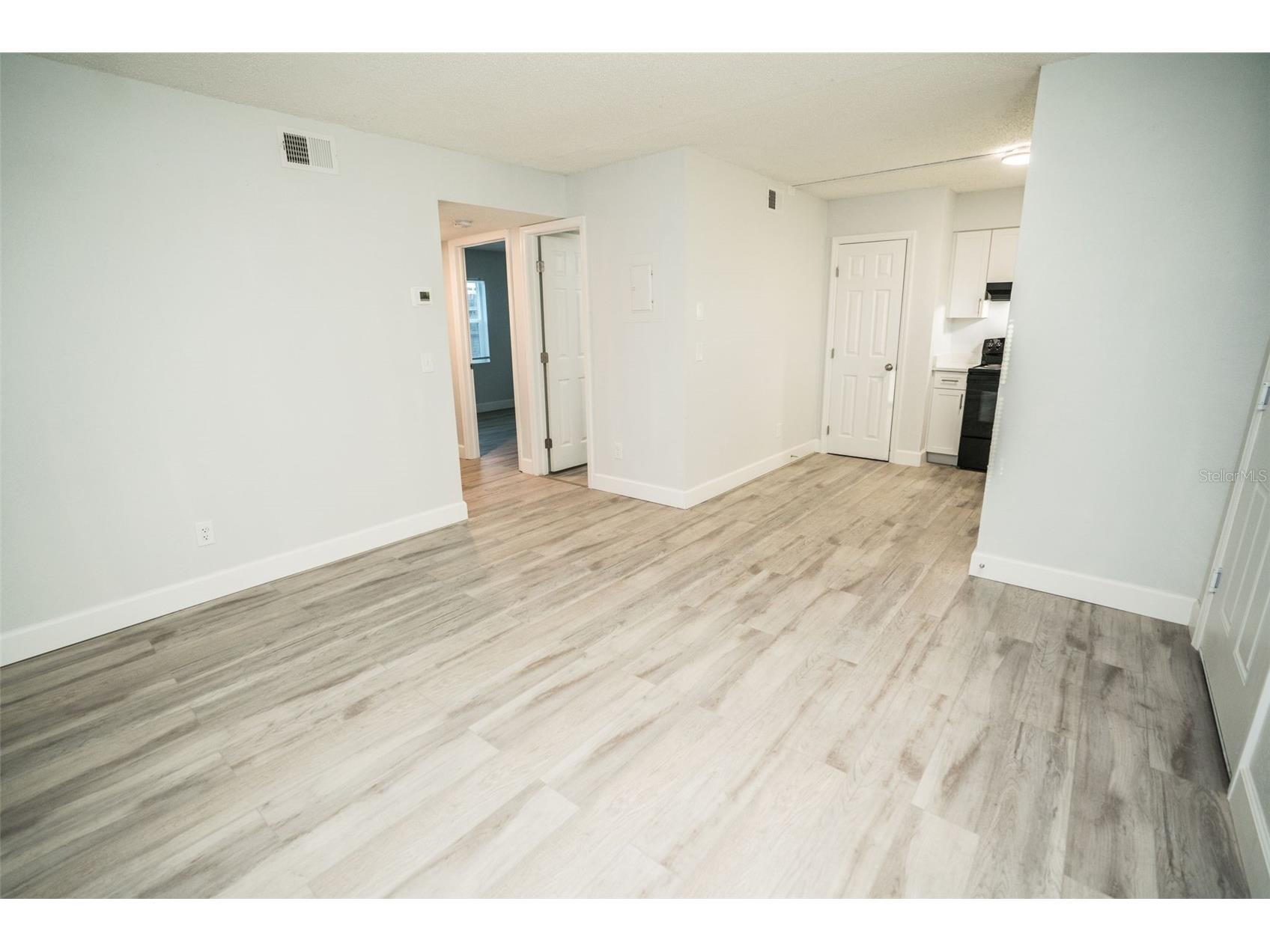 11314 N 52nd Street #B13 Tampa FL 33617 TB8483262 image5