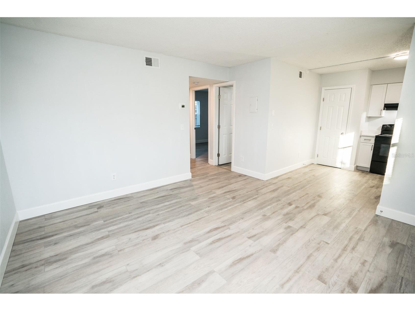 11314 N 52nd Street #B13 Tampa FL 33617 TB8483262 image7