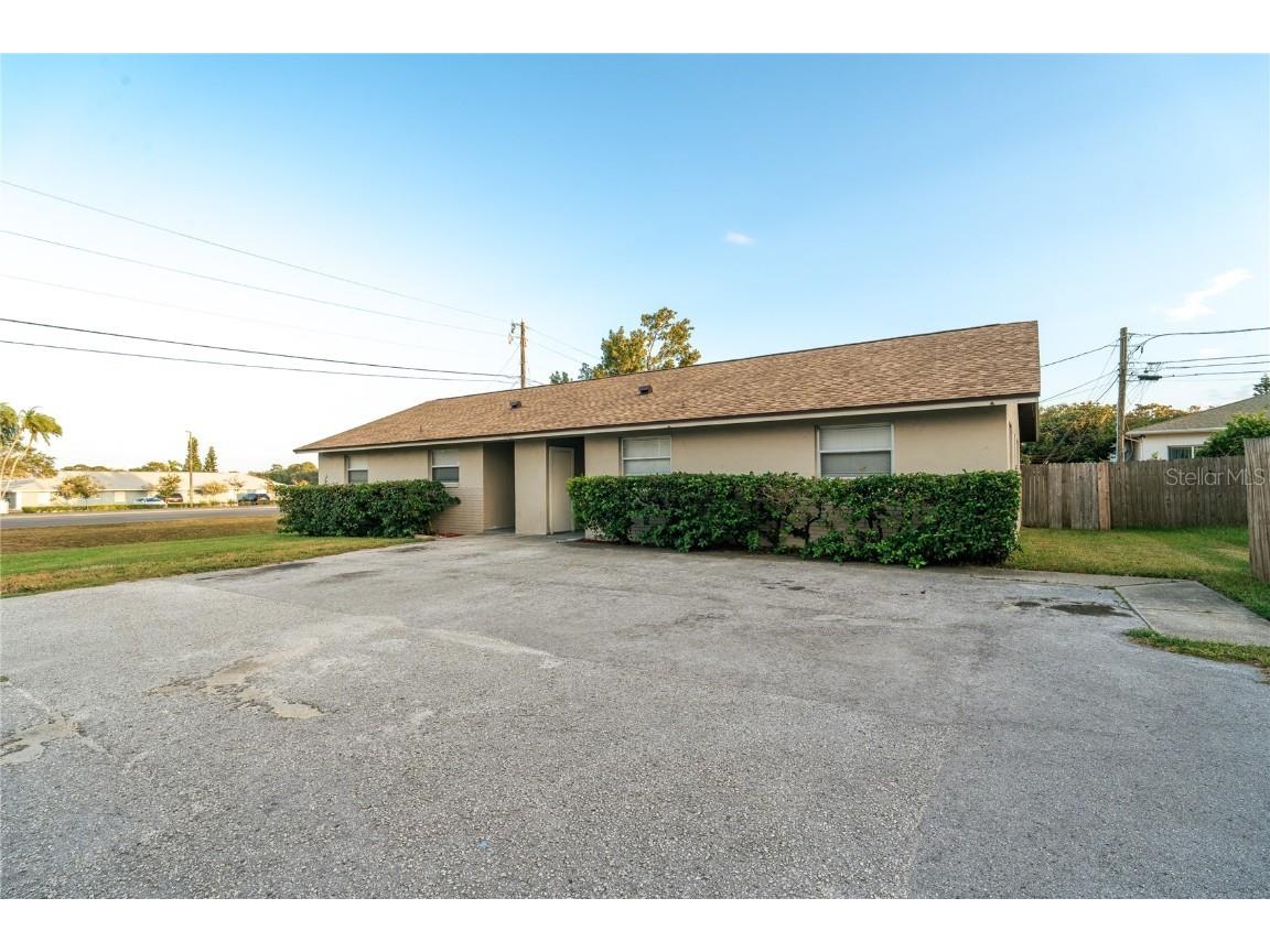 11316 Walsingham Road #A AND B Seminole FL 33778 U8216642 image1