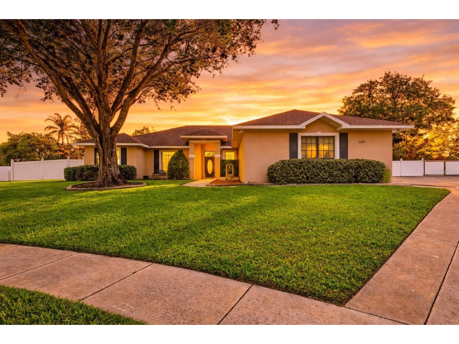 11318 Summer Wind Court Clermont FL 34711 - LAKE CRESCENT G5109876 image1