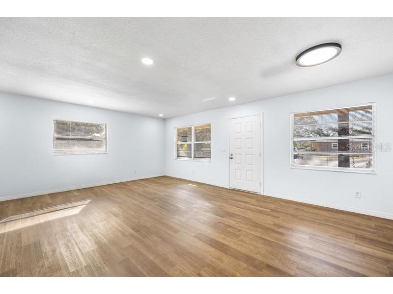 1132 Auburn Street Clearwater FL 33756 O6387667 image4