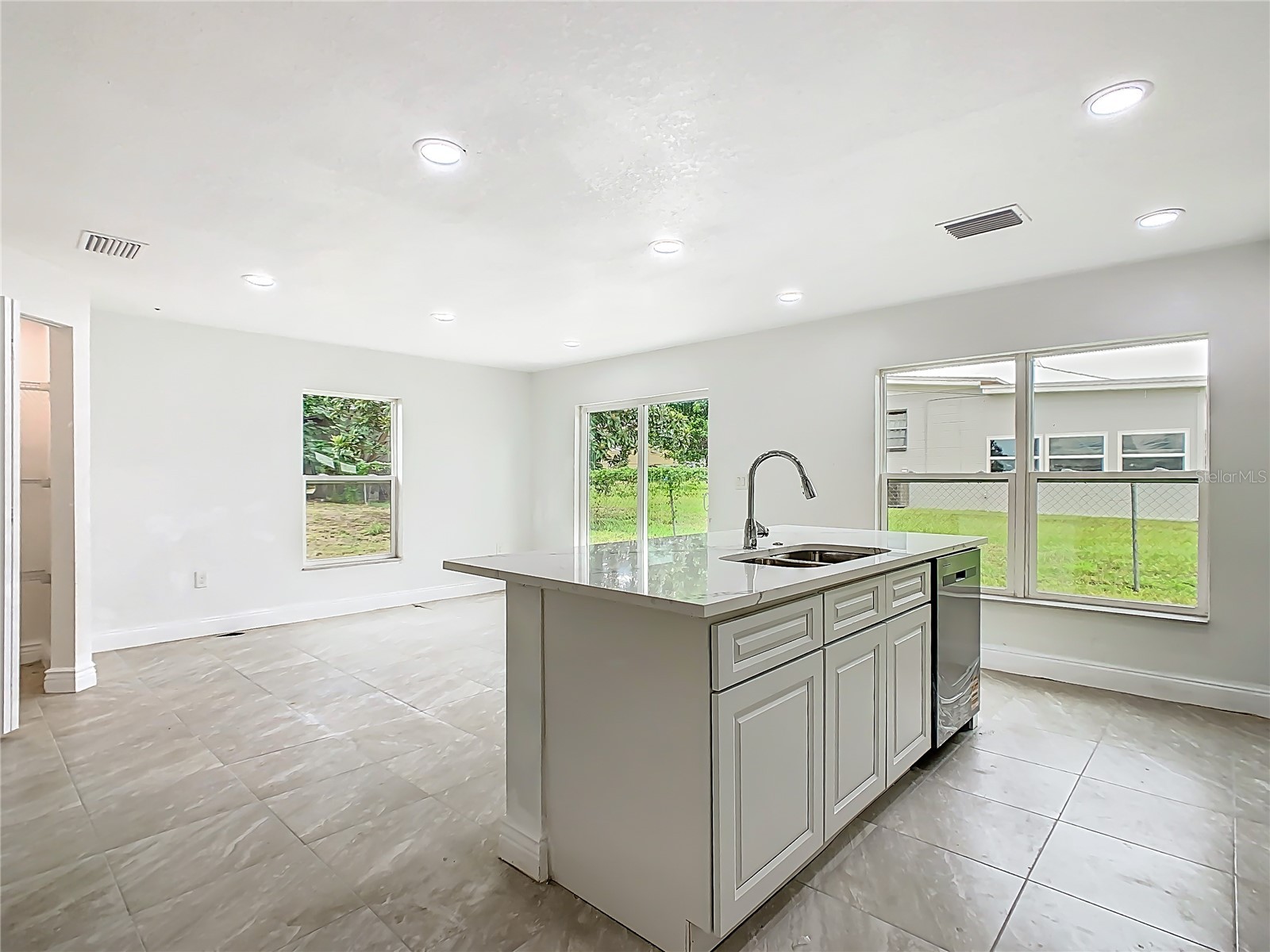 1132 Avenue K Haines City FL 33844 O6342922 image11