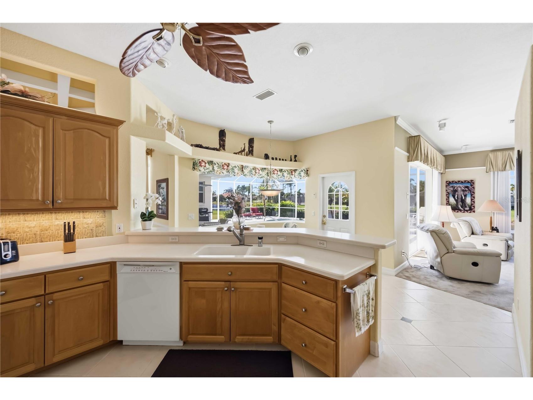 1132 Boundary Boulevard Rotonda West FL 33947 D6146670 image14
