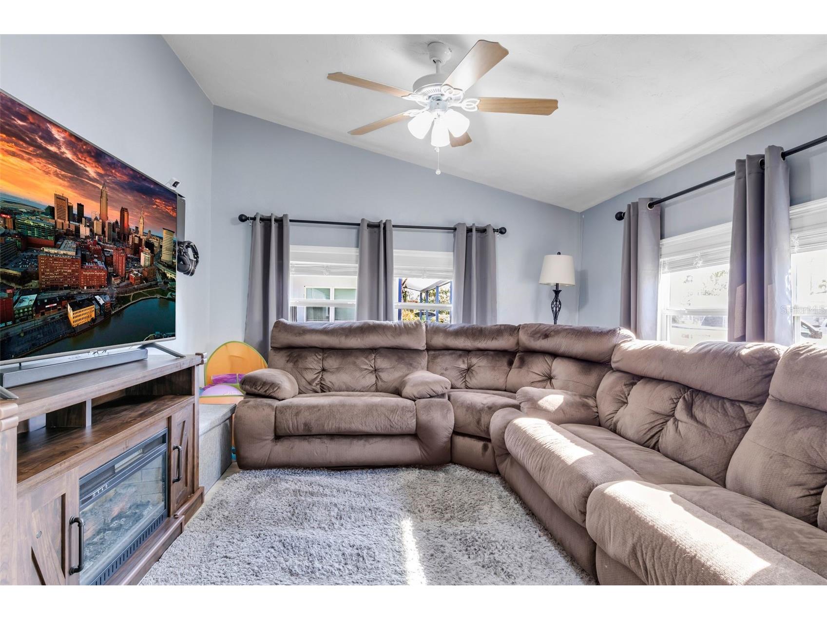 1132 Clearwater Road Daytona Beach FL 32114 NS1088160 image20