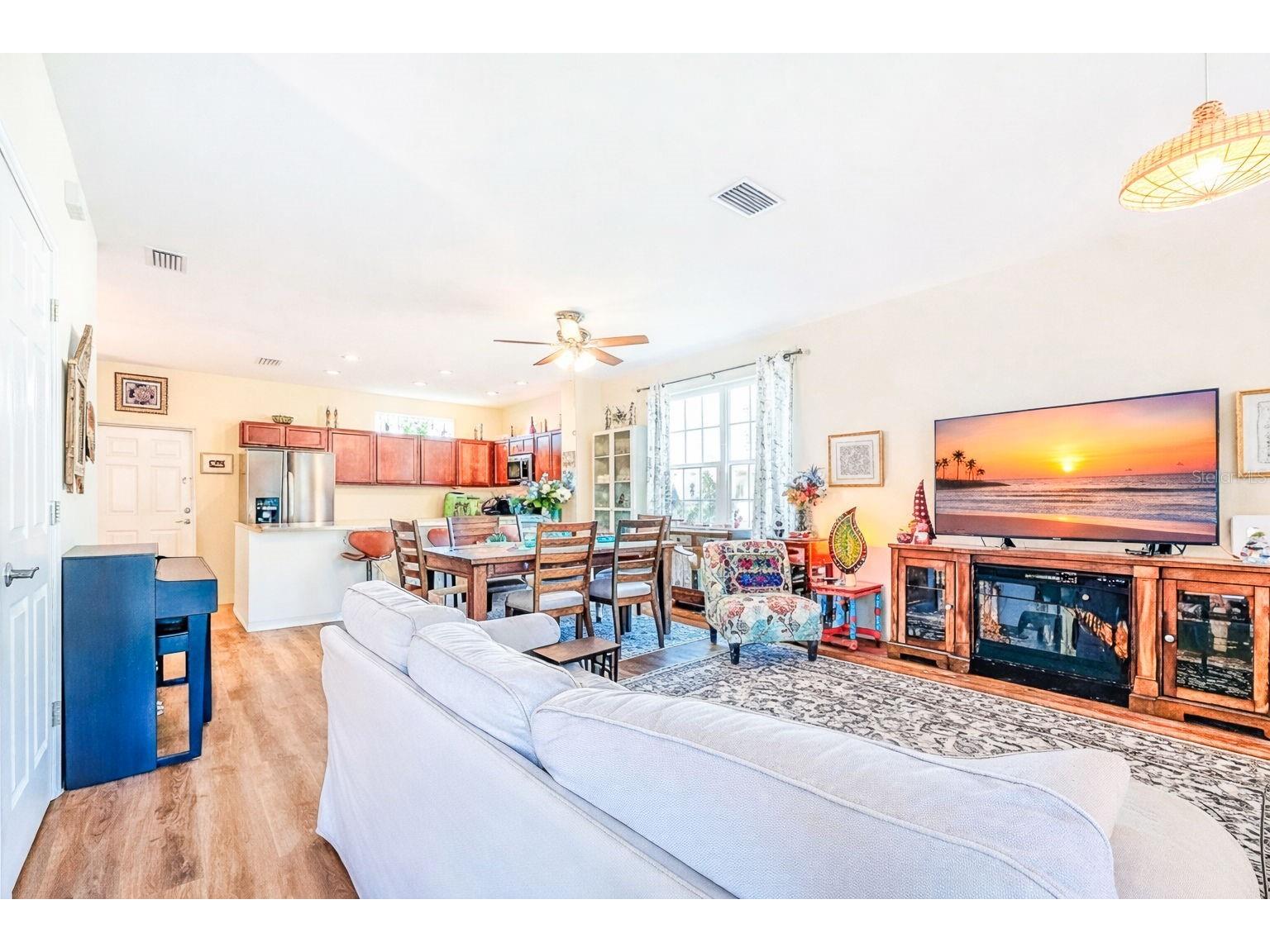 1132 Martin Luther King Jr Ave Dunedin FL 34698 TB8492953 image4