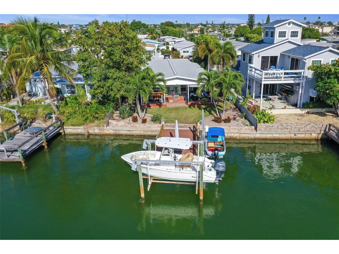 11320 1st Street E Treasure Island FL 33706 - BOCA CIEGA BAY U8183743 image1