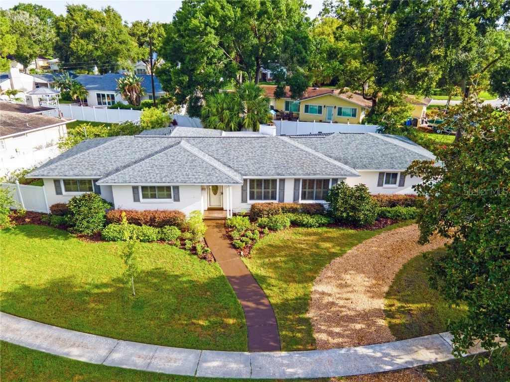 11322 Carrollwood Drive Tampa FL 33618 - LAKE CARROLL TB8396707 image1