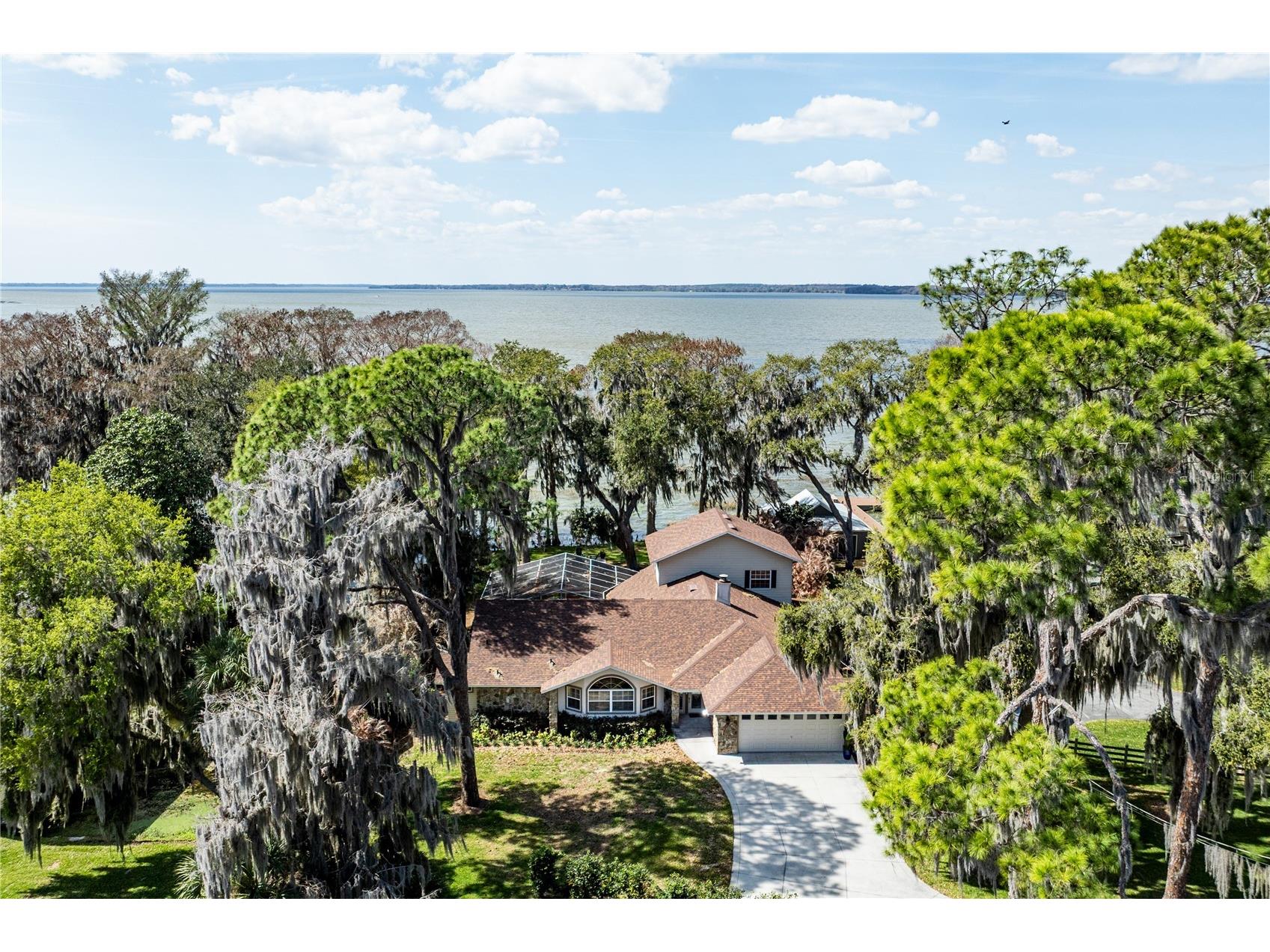 11322 Dead River Road Tavares FL 32778 - LAKE HARRIS G5108826 image1