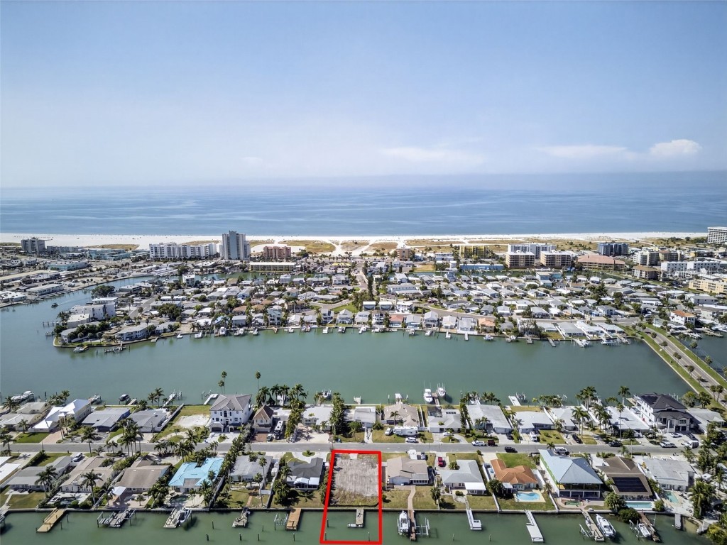 11325 4th Street E Treasure Island FL 33706 TB8436406 image1