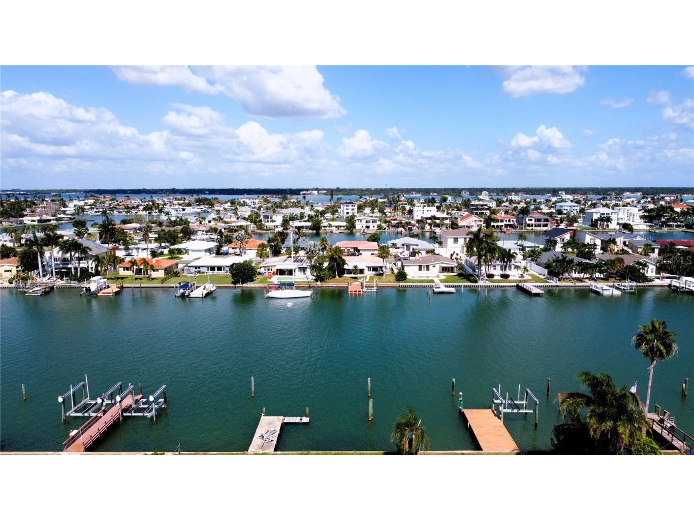 11325 4th Street E Treasure Island FL 33706 TB8436406 image11