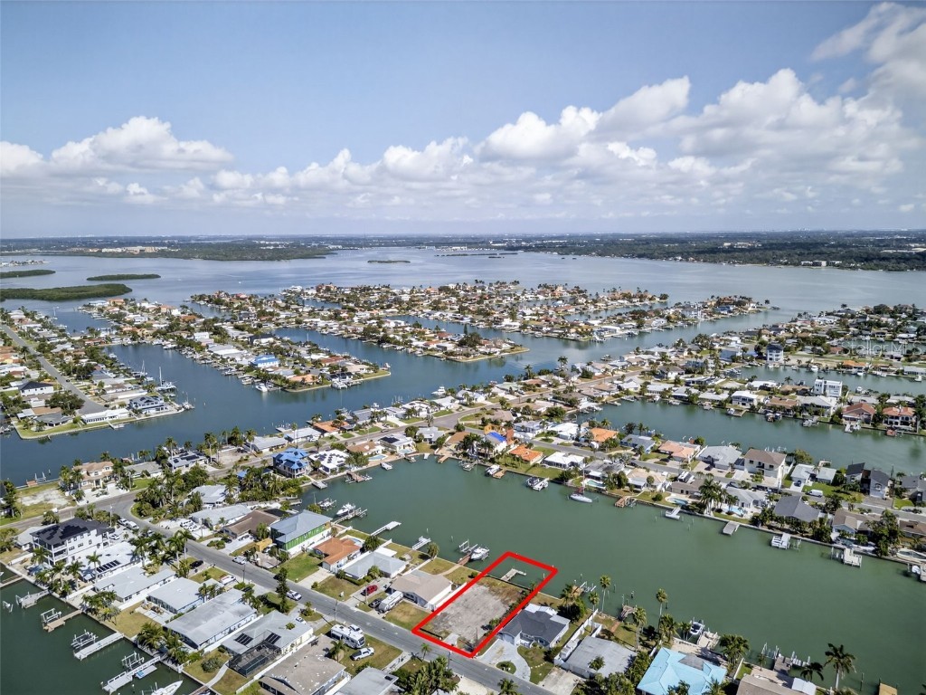 11325 4th Street E Treasure Island FL 33706 TB8436406 image4