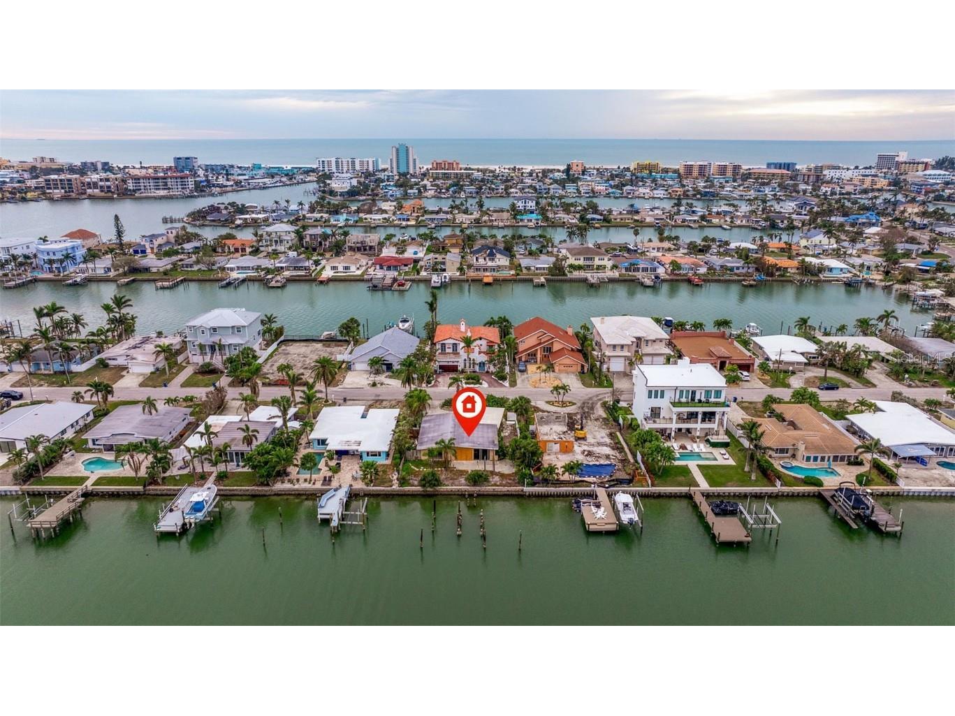 11325 6th Street E Treasure Island FL 33706 - BOCA CIEGA BAY TB8339597 image1