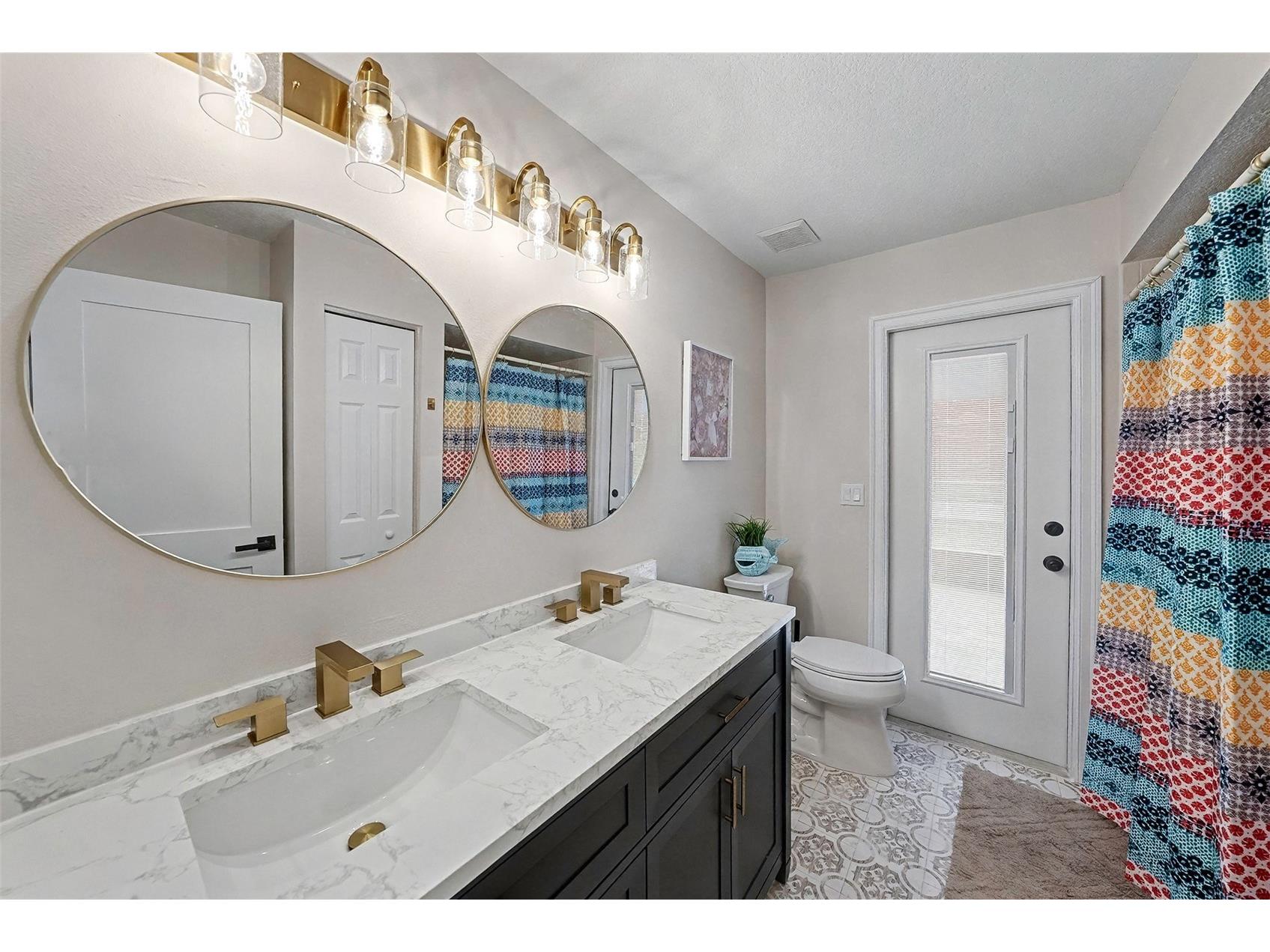 11325 Glenmont Drive Tampa FL 33635 TB8502029 image15