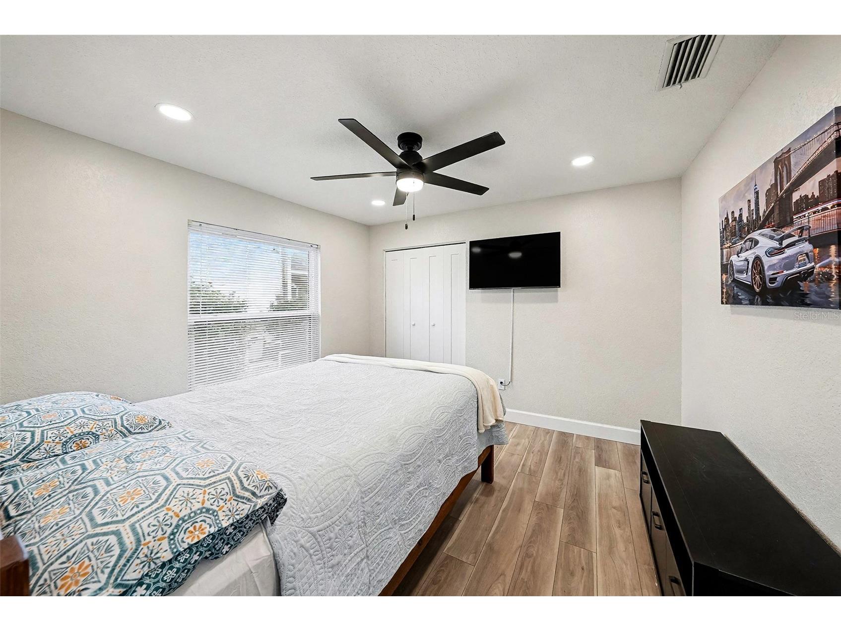 11325 Glenmont Drive Tampa FL 33635 TB8502029 image17