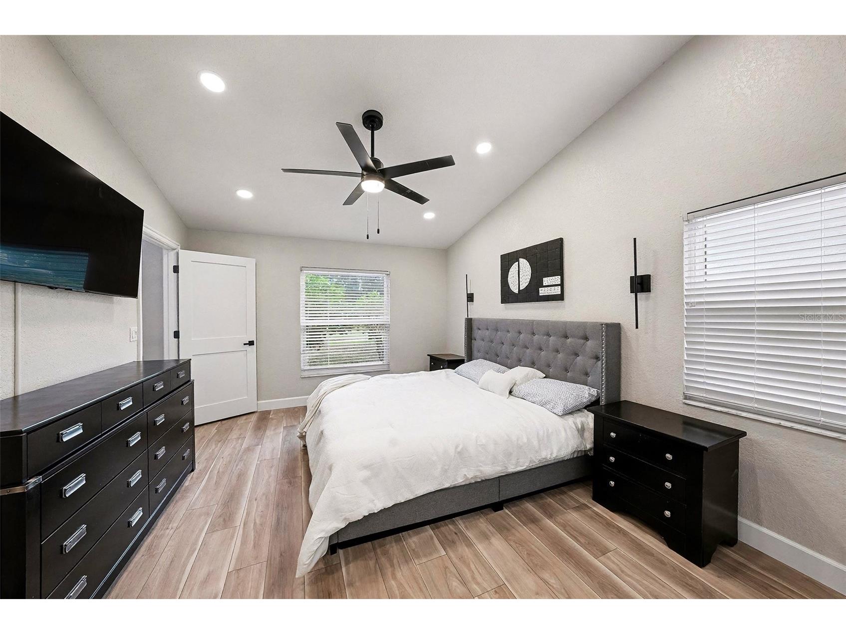 11325 Glenmont Drive Tampa FL 33635 TB8502029 image22