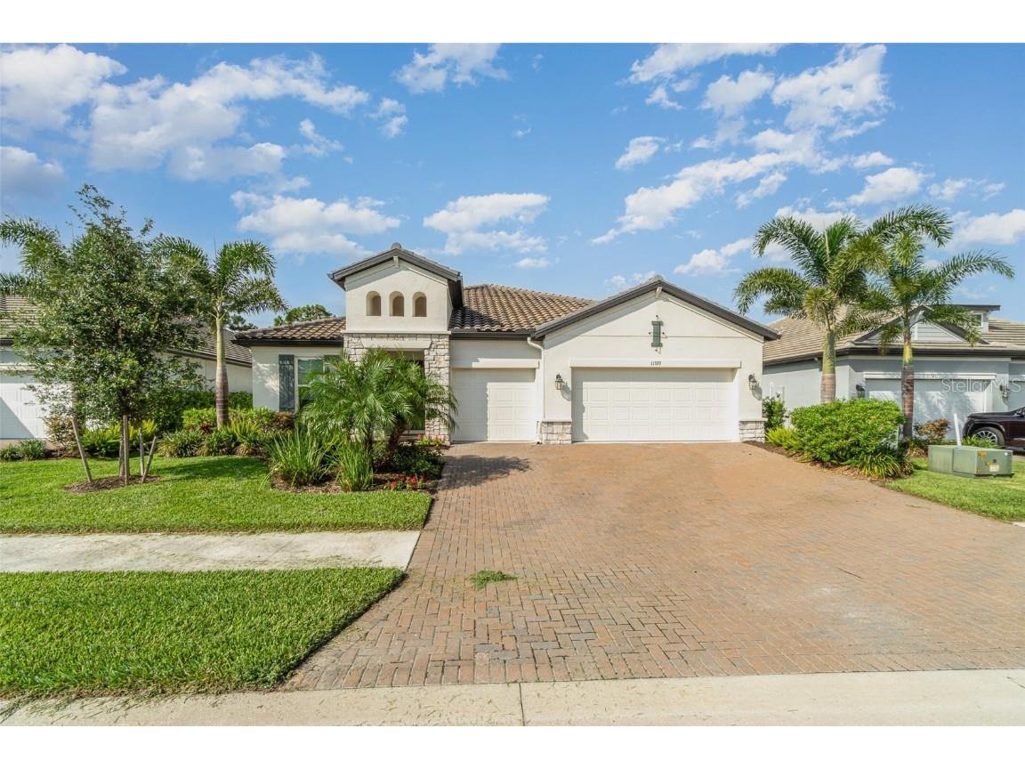 11329 Montserrat Drive Venice FL 34293 T3454720 image1