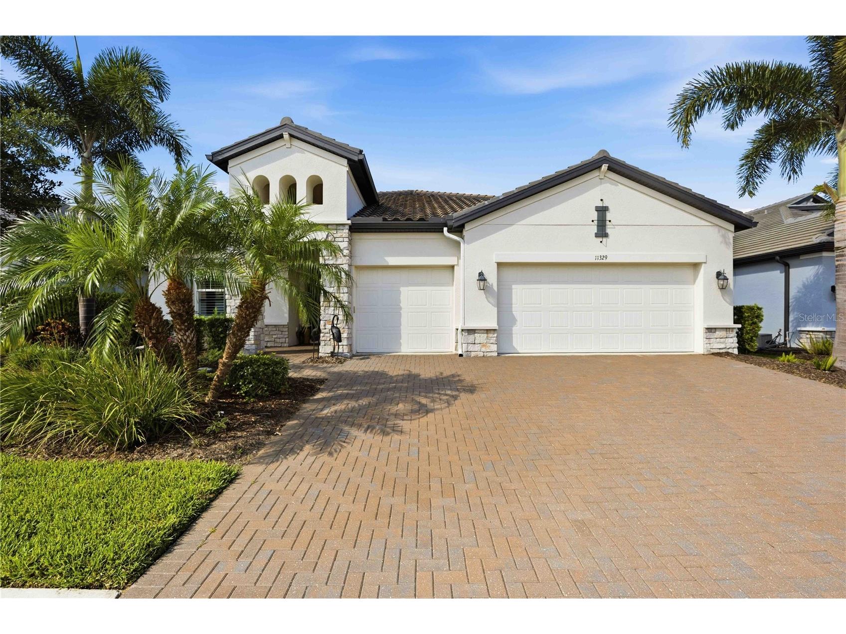11329 Montserrat Drive Venice FL 34293 A4697065 image1