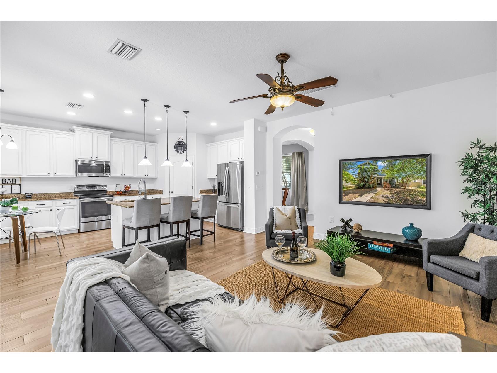 1133 14th Street N Saint Petersburg FL 33705 TB8522314 image18