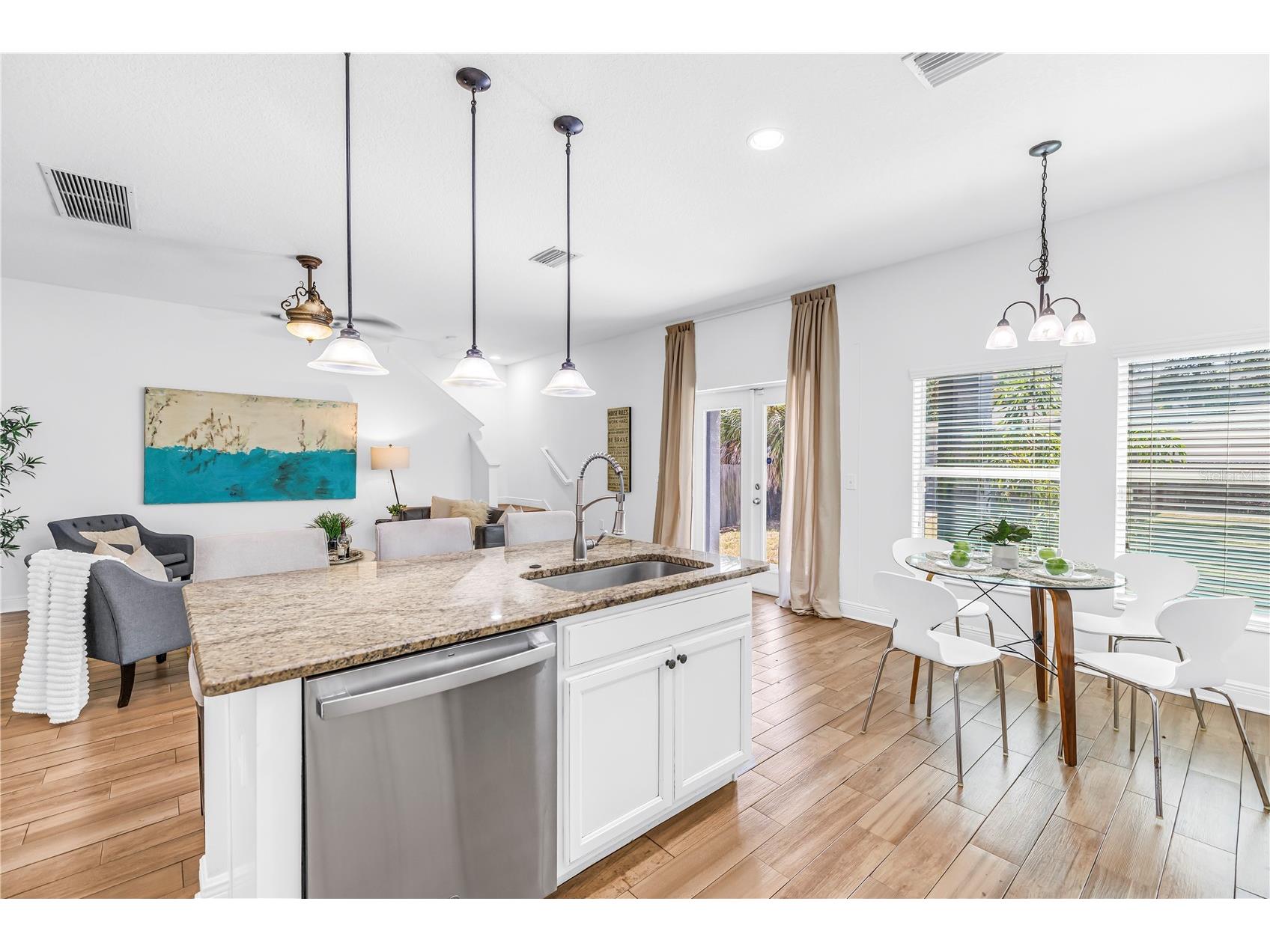 1133 14th Street N Saint Petersburg FL 33705 TB8522314 image27
