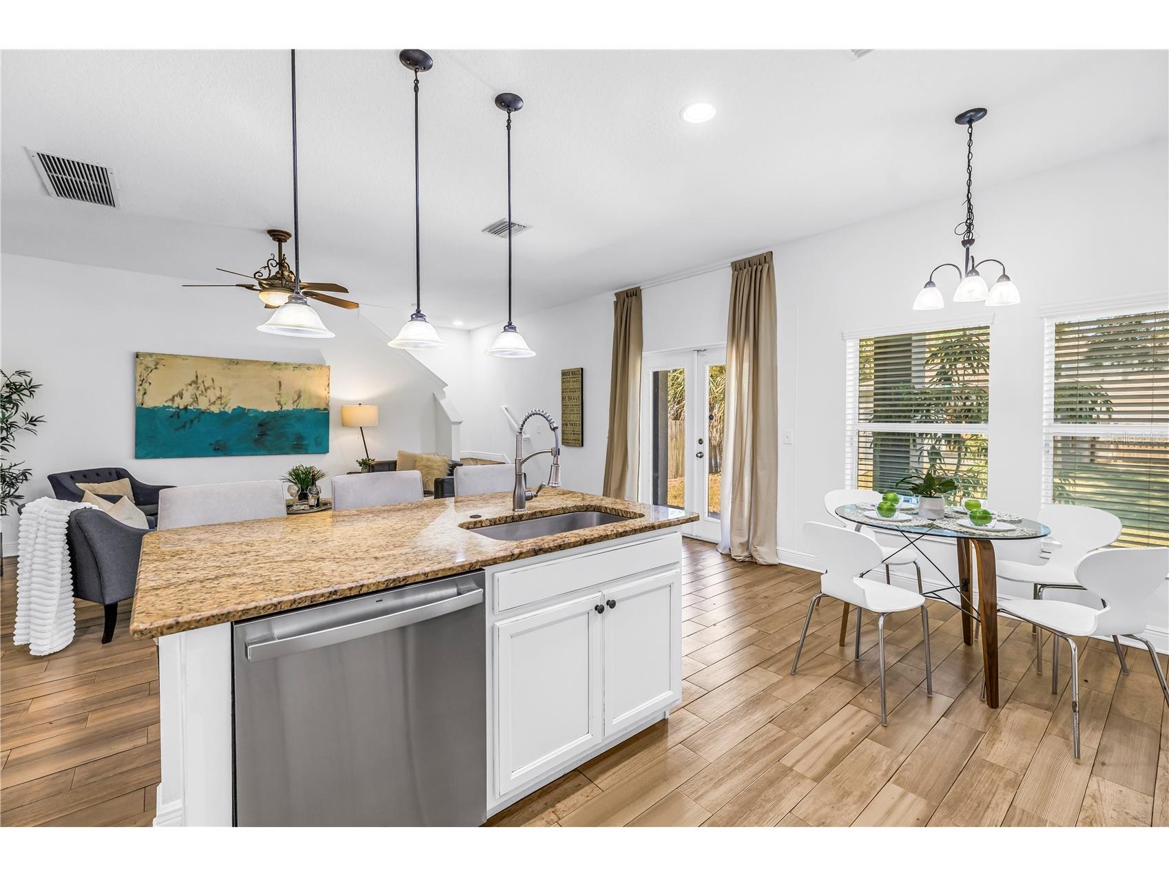 1133 14th Street N Saint Petersburg FL 33705 TB8522314 image28