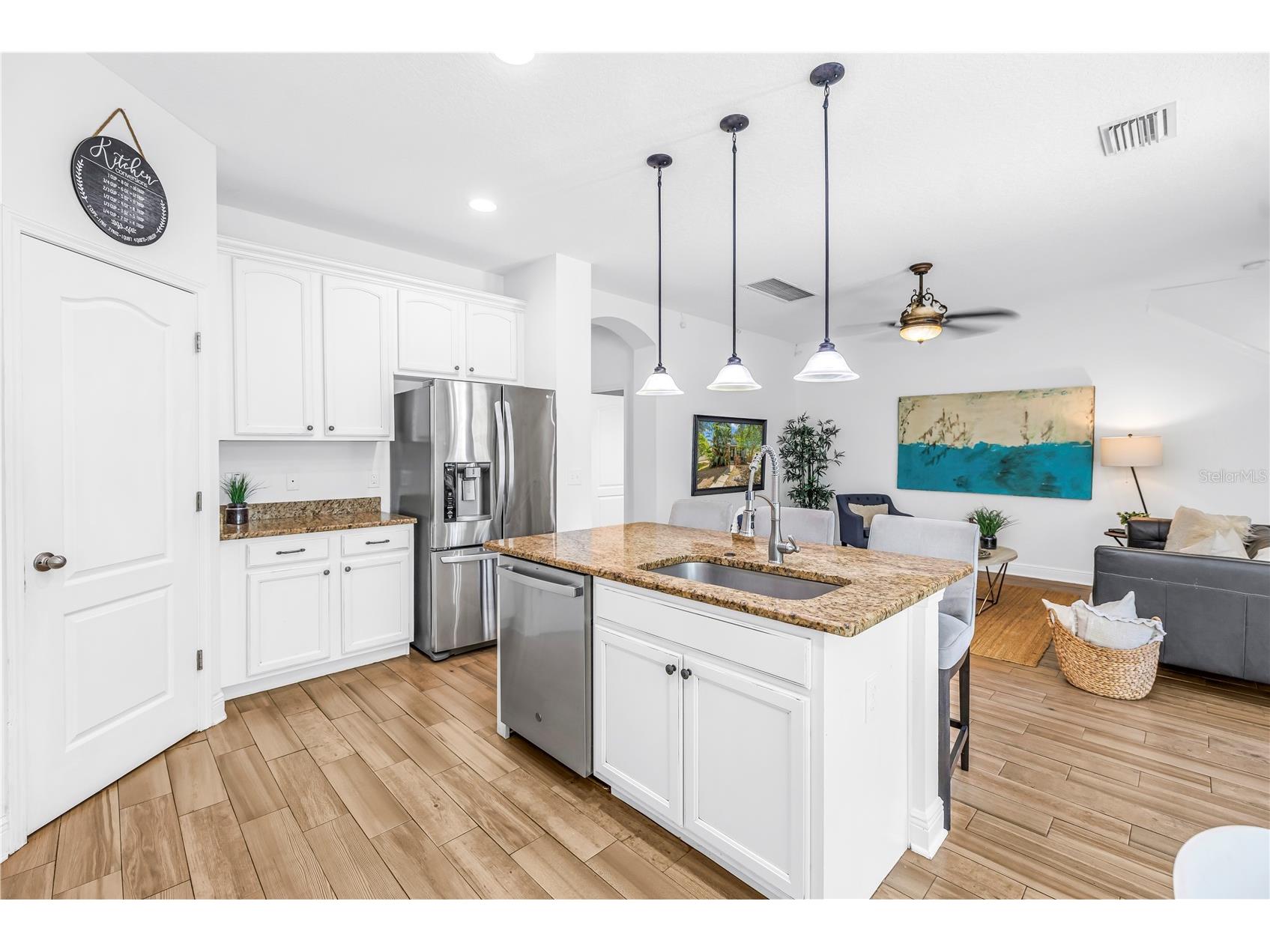 1133 14th Street N Saint Petersburg FL 33705 TB8522314 image31