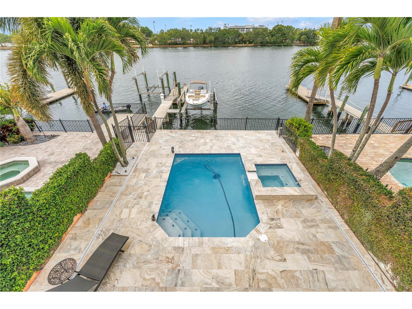 1133 Abbeys Way Tampa FL 33602 TB8503083 image55