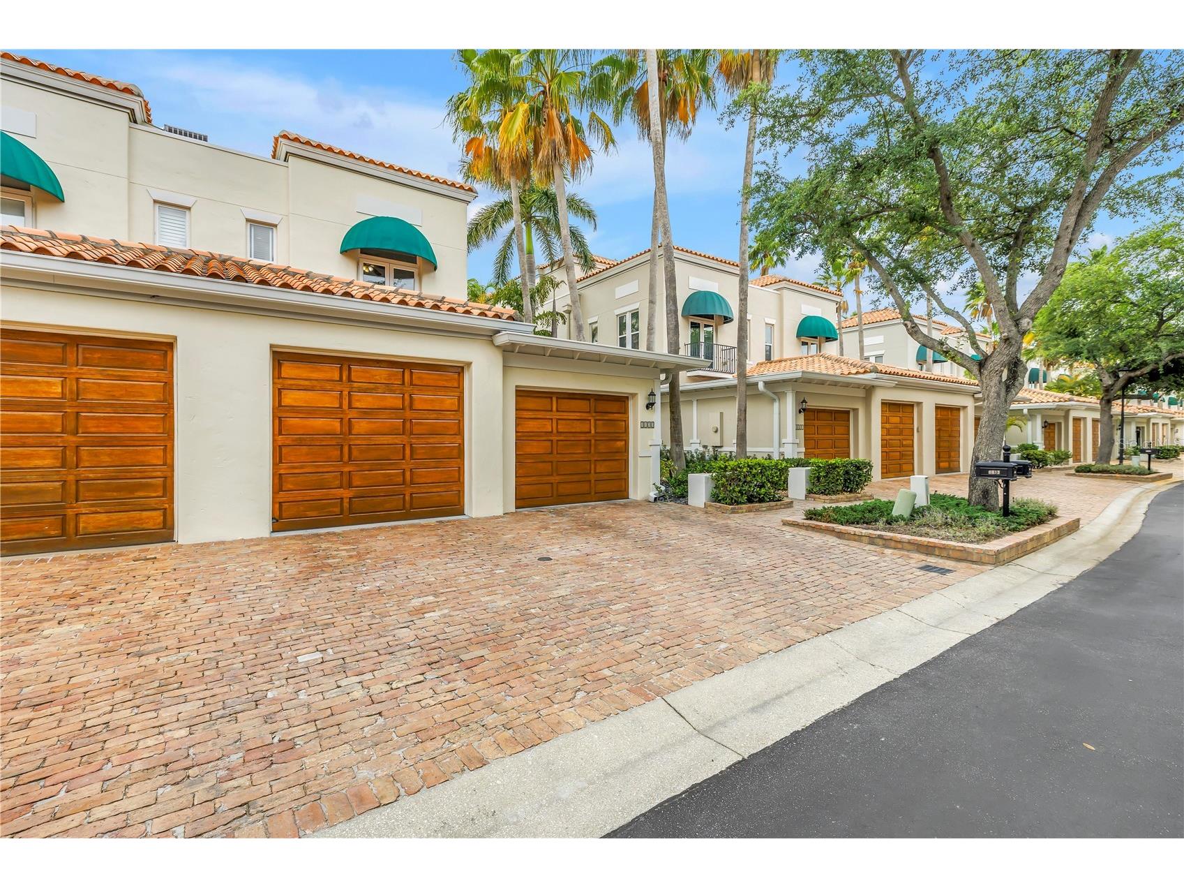 1133 Abbeys Way Tampa FL 33602 TB8503083 image92