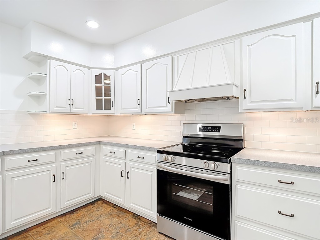 1133 Burke Avenue Dunedin FL 34698 TB8451251 image15