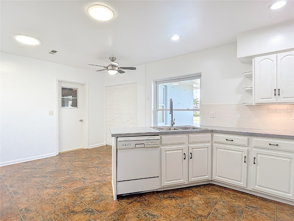 1133 Burke Avenue Dunedin FL 34698 TB8451251 image19