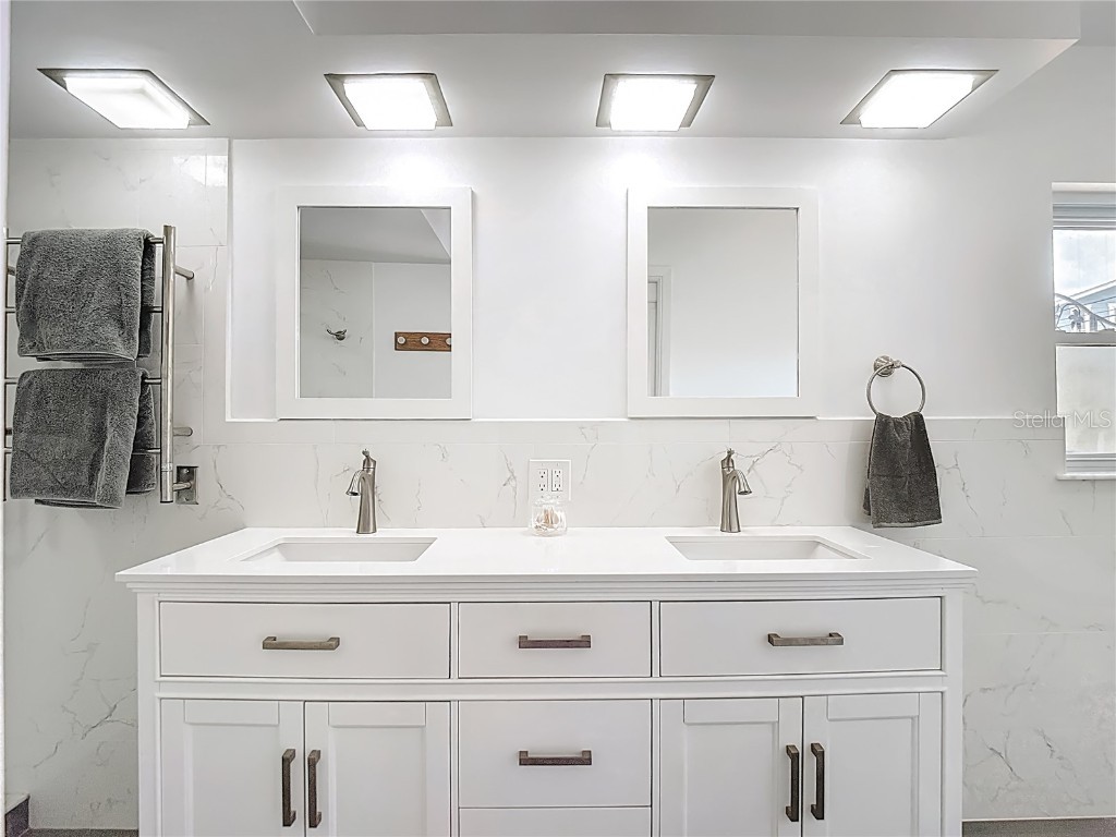 1133 Burke Avenue Dunedin FL 34698 TB8451251 image28