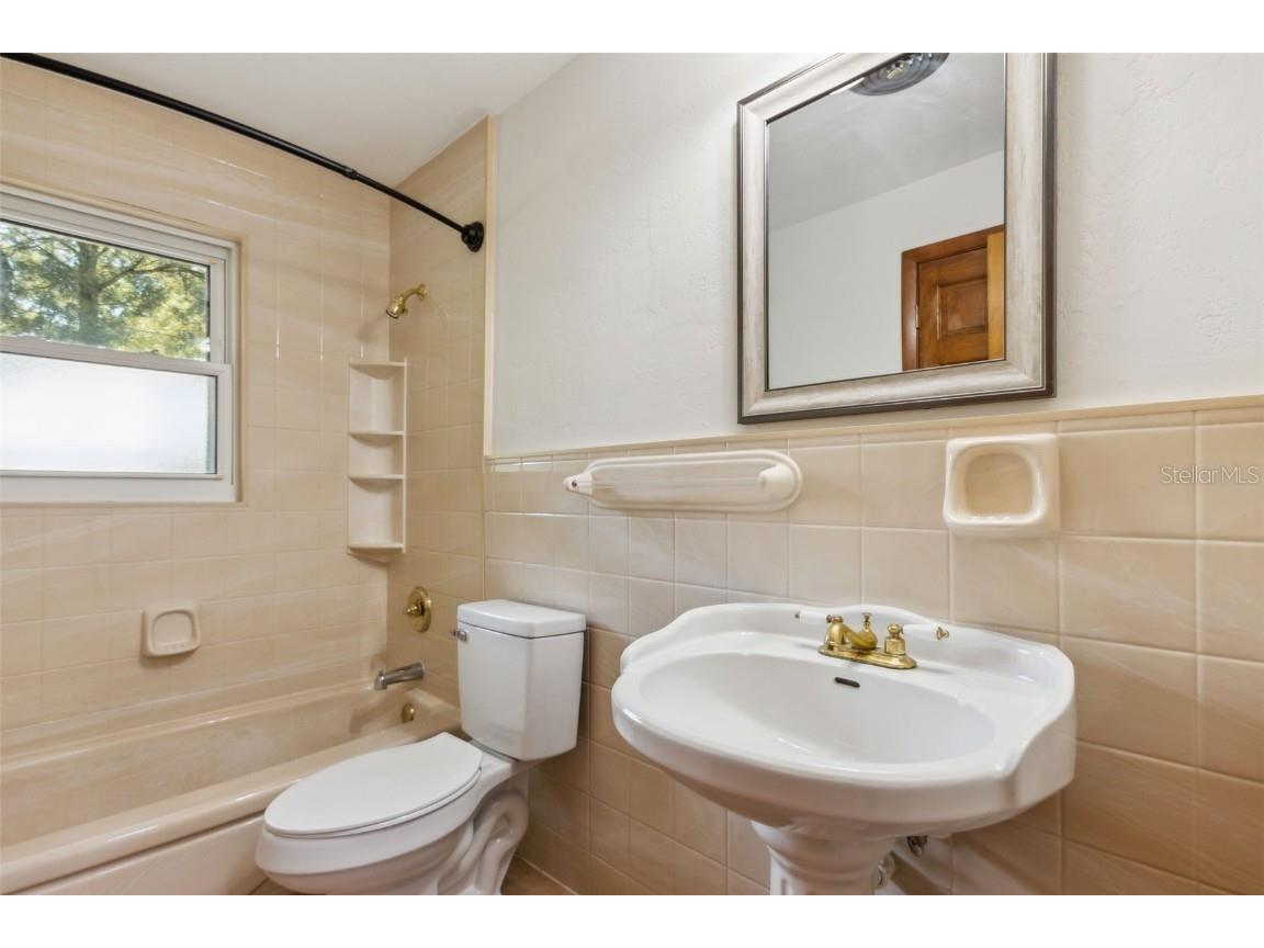 1133 Glenwood Road Deland FL 32720 V4937871 image36