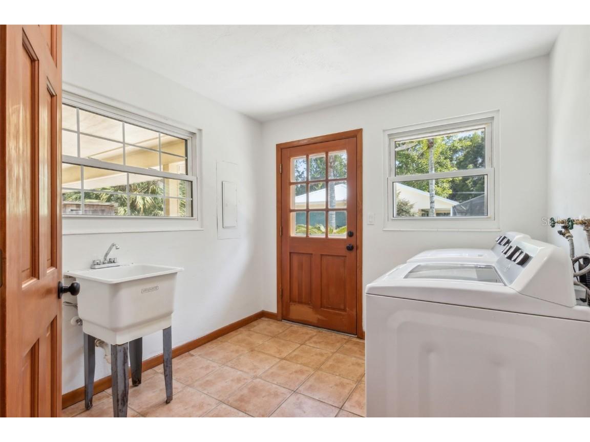 1133 Glenwood Road Deland FL 32720 V4937871 image48