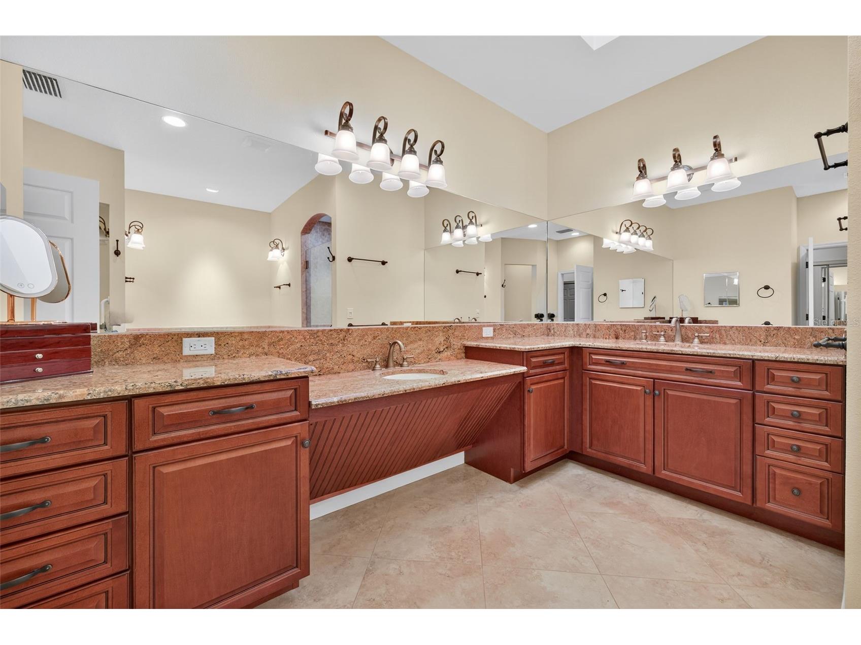 11332 Marjory Avenue Tampa FL 33612 TB8430090 image24