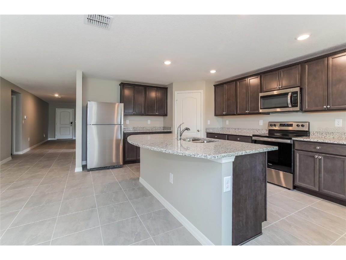 1134 Union Avenue Mascotte FL 34753 O6329642 image5