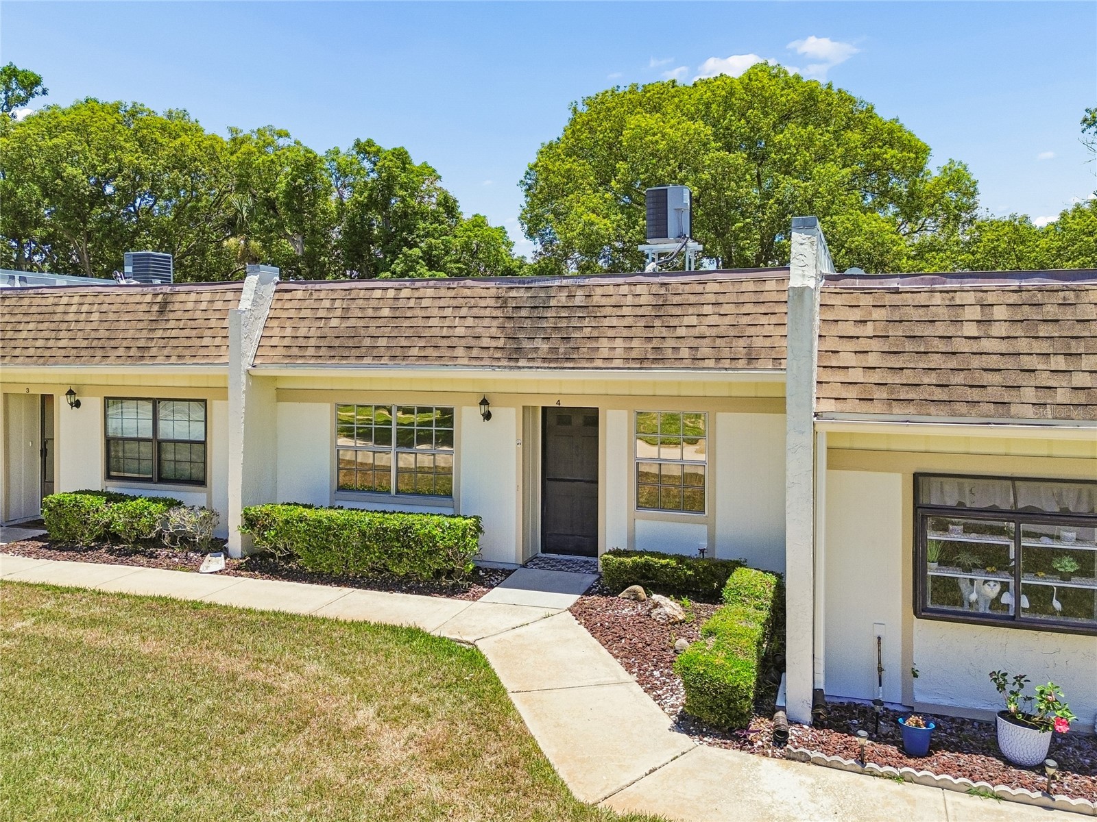 11340 Carriage Hill Drive #4 Port Richey FL 34668 W7886975 image1