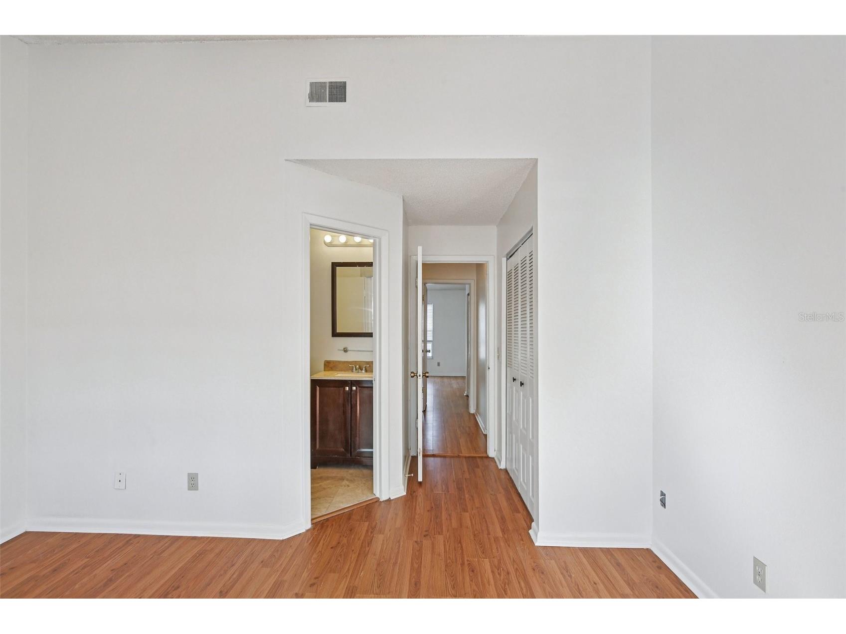 11341 Grandville Drive Temple Terrace FL 33617 TB8479456 image17