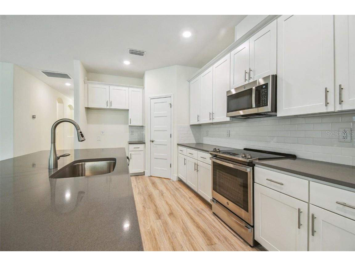 11347 Striped Bass Court New Port Richey FL 34654 W7881075 image9