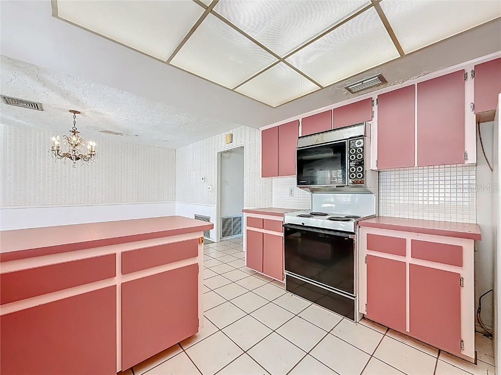 1135 81st Street S Saint Petersburg FL 33707 - BOCA CIEGA BAY TB8451865 image37