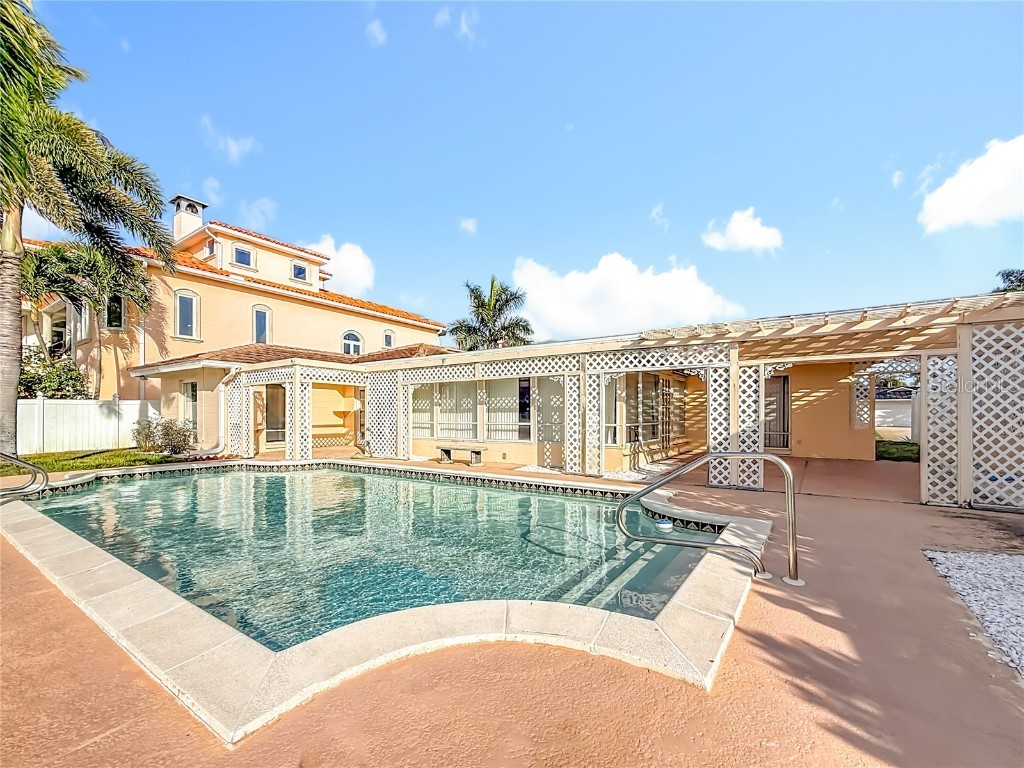 1135 81st Street S Saint Petersburg FL 33707 - BOCA CIEGA BAY TB8451865 image43