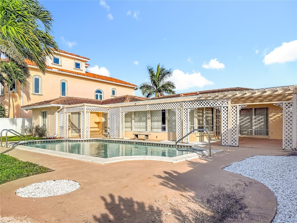 1135 81st Street S Saint Petersburg FL 33707 - BOCA CIEGA BAY TB8451865 image46