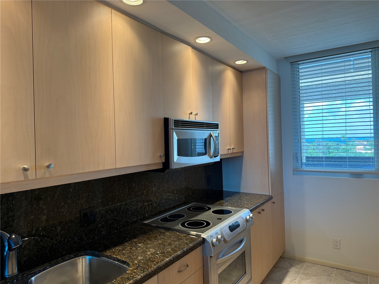 1135 Gulf Of Mexico Drive #505 Longboat Key FL 34228 A4694362 image13