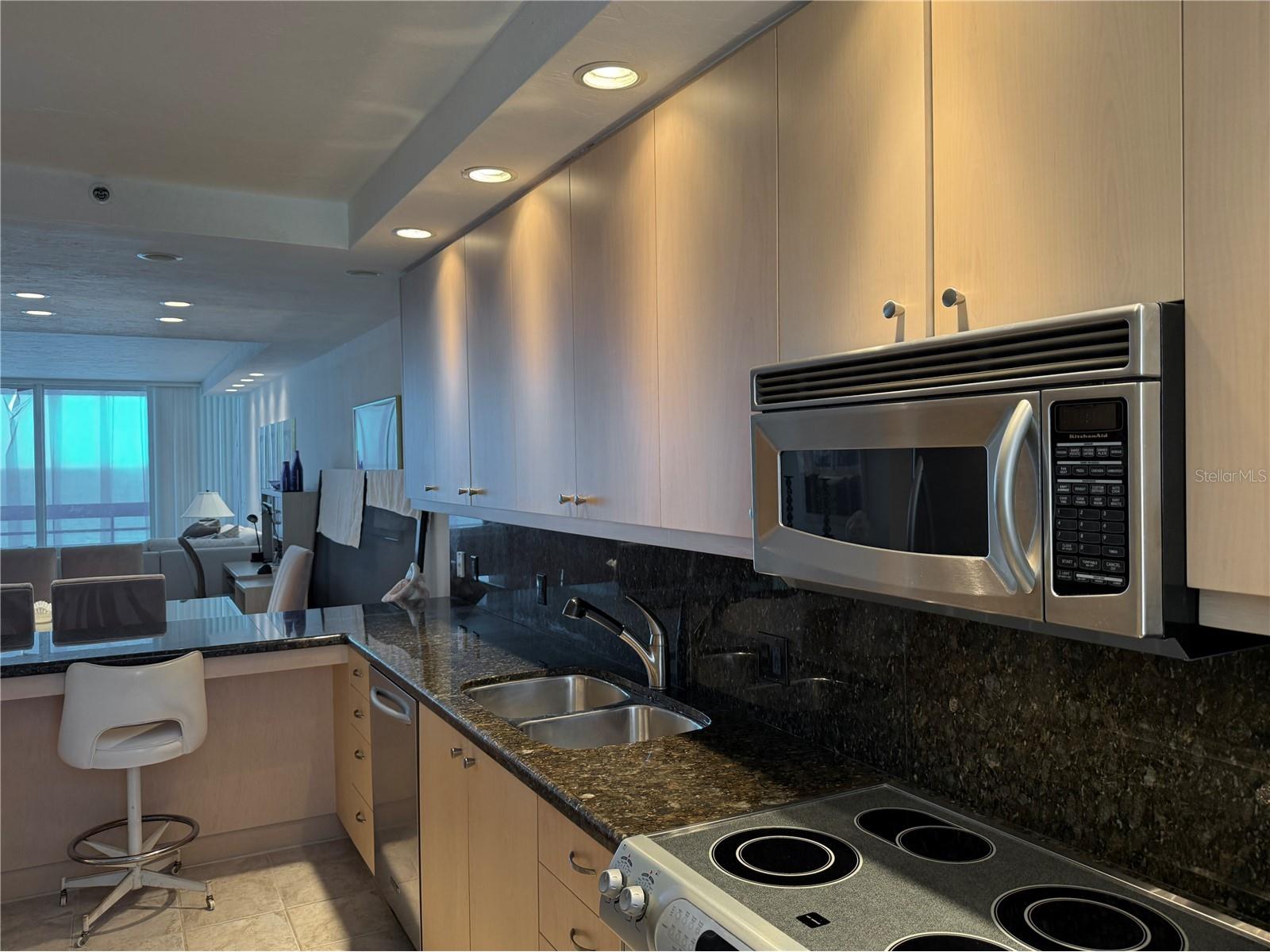1135 Gulf Of Mexico Drive #505 Longboat Key FL 34228 A4694362 image14