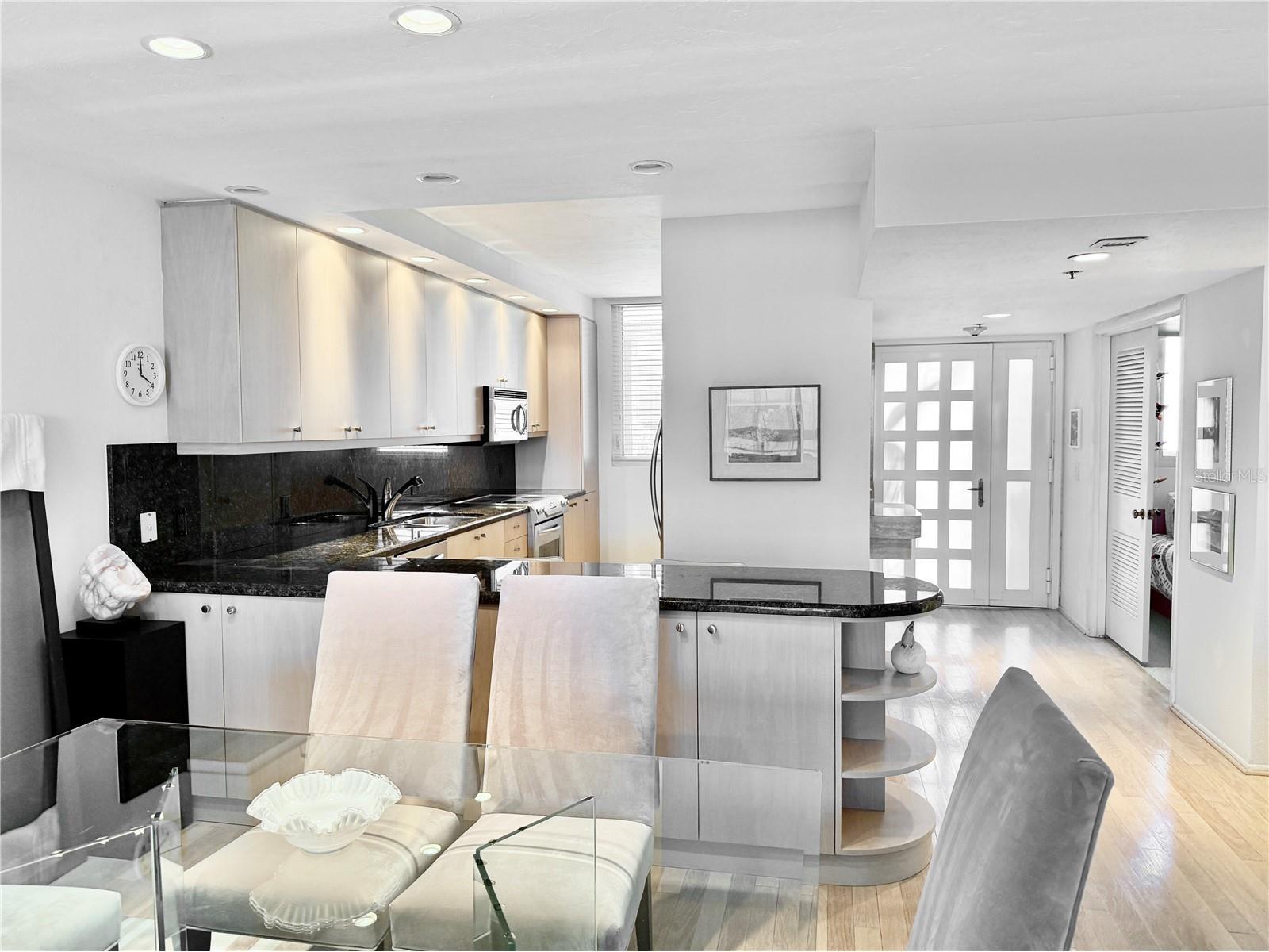 1135 Gulf Of Mexico Drive #505 Longboat Key FL 34228 A4694362 image9
