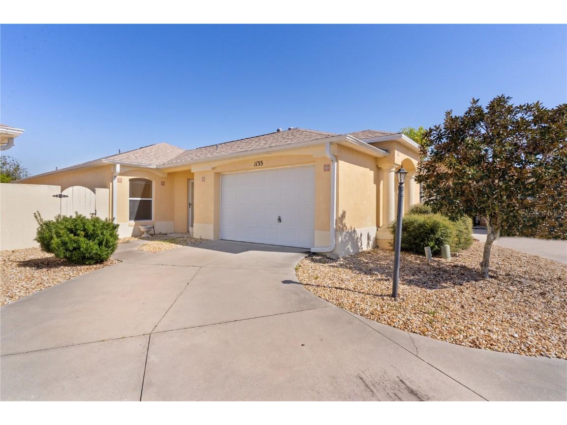 1135 Santa Cruz Drive The Villages FL 32162 G5094126 image1