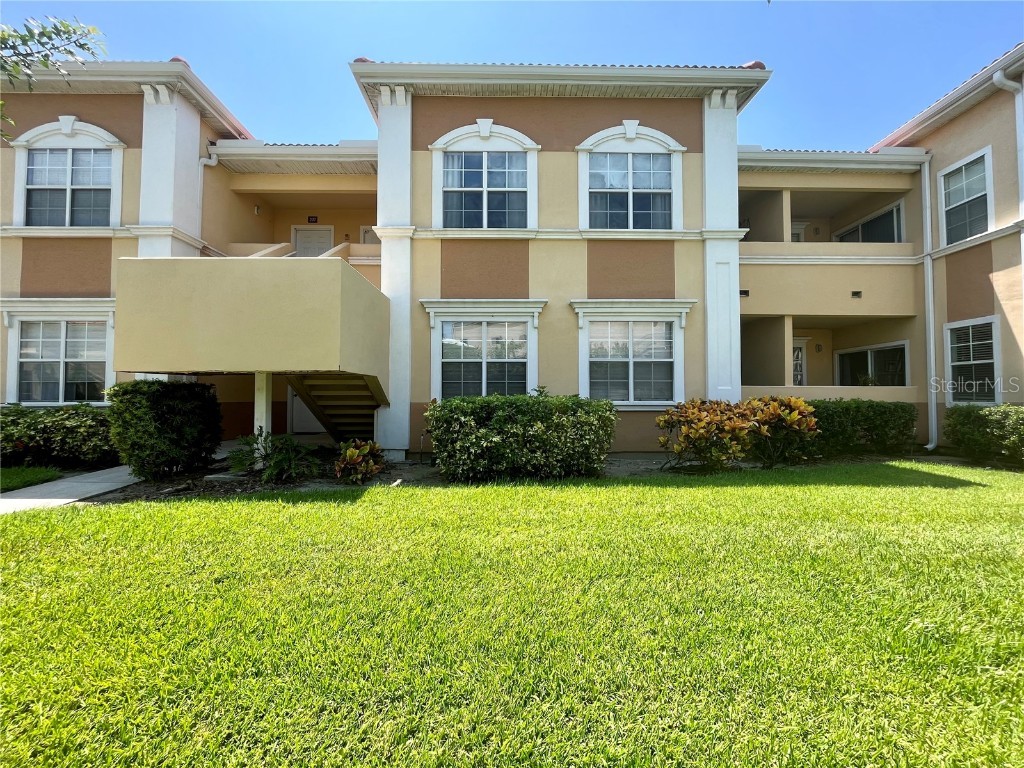 1135 Villagio Circle #106 Sarasota FL 34237 A4580477 image1
