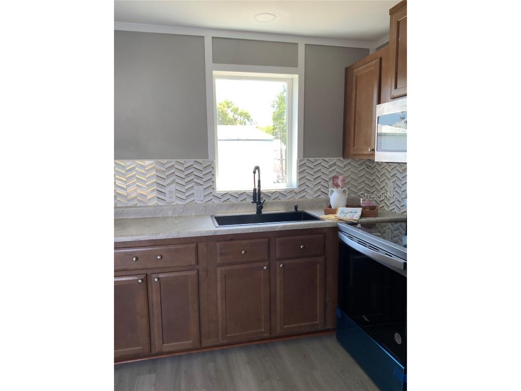 11351 Edison Avenue New Port Richey FL 34654 TB8382883 image9