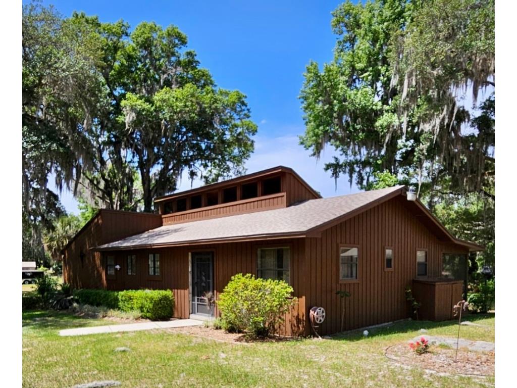 11351 SE 196th Place #2 Inglis FL 34449 - Little Lake TB8305872 image1