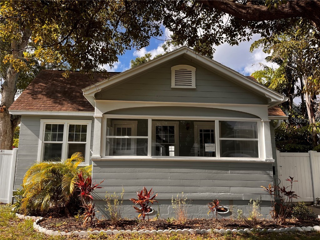 1136 19th Avenue N Saint Petersburg FL 33704 U8202957 image1